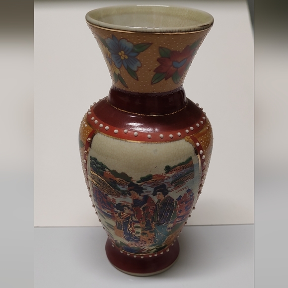 Vase 6 inch tall. Vintage - Picture 2 of 8